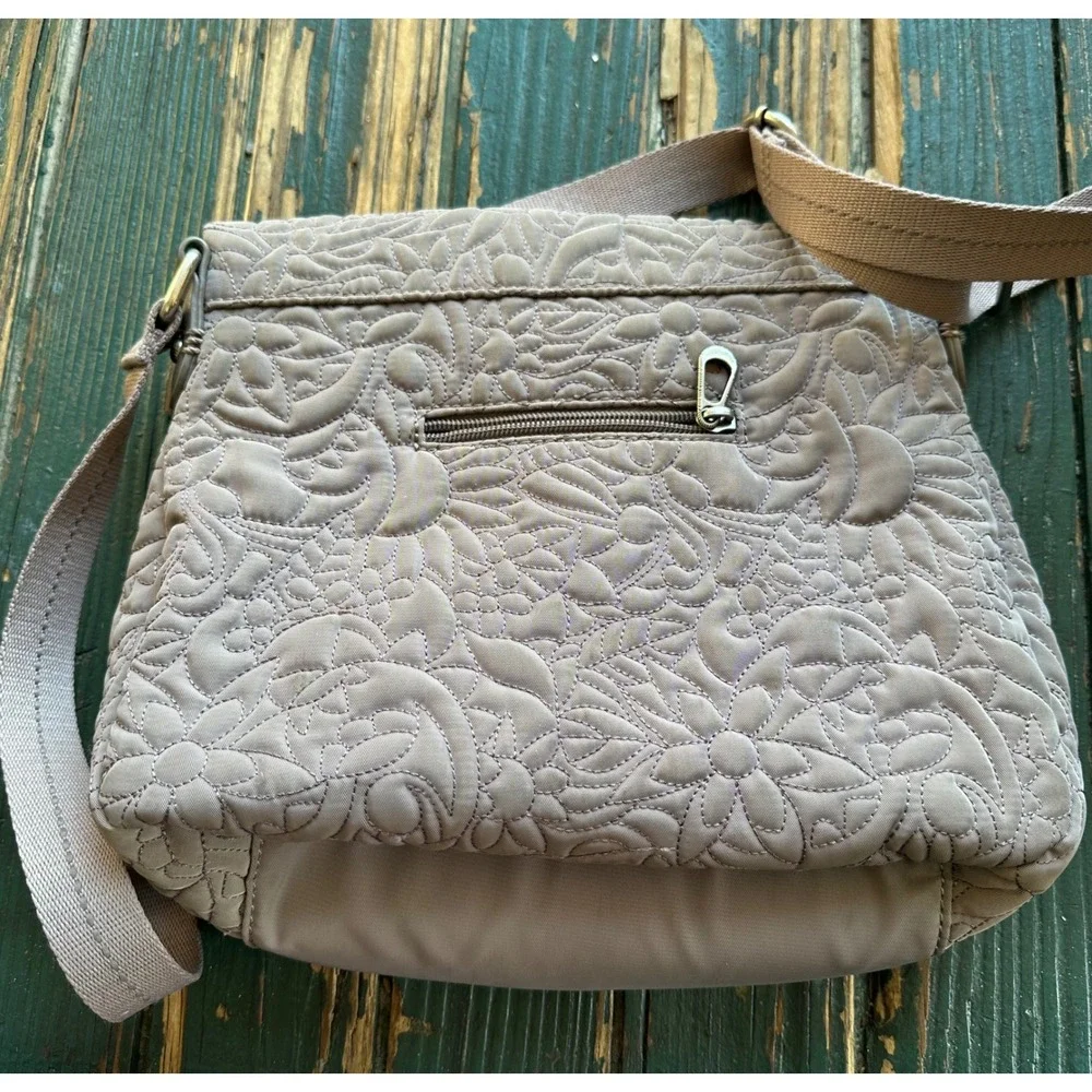 Sakroots Quilted Floral Crossbody Bag Mauve Taupe Adjustable Strap Owl Charm
